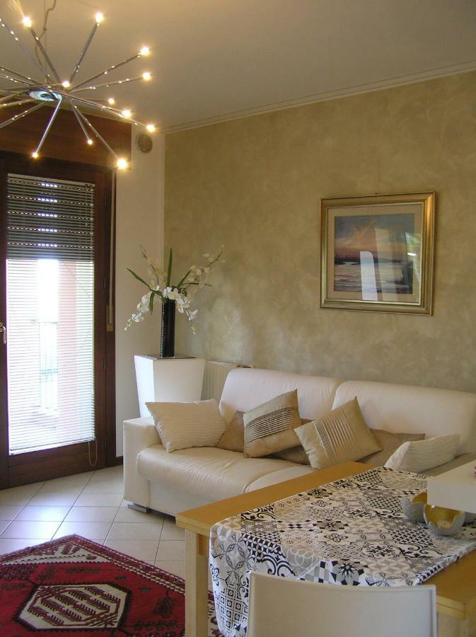 Atelier Apartment Portogruaro Luaran gambar